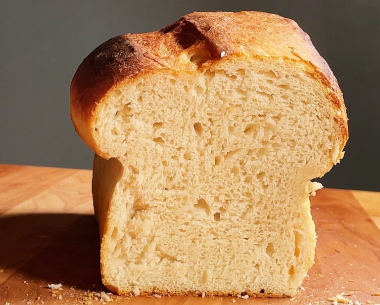 Fluffy Cottage Cheese Bread Recipe: Perfect for Breakfast or Snacking